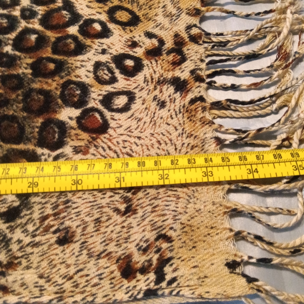 Shawl - Picture 5 of 7